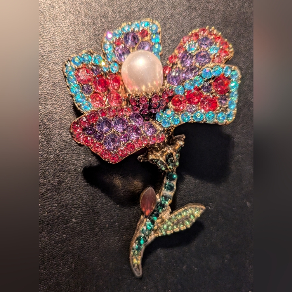 Colorful Crystal Flower Brooch With Pearl Accent. 4 Inches Of Beauty